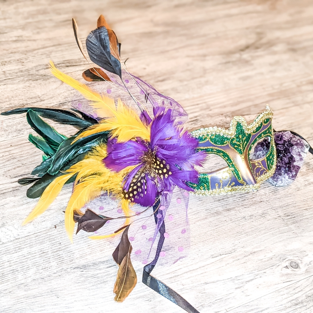 Ladies Mardi Gras Mask 2022 Mardi Gras Ball Formal Attire Exotic Feathered Mask - Picture 2 of 12